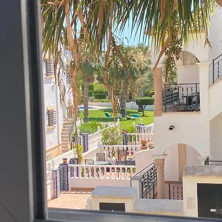 Apartamento Spacious 2-bedroom Orihuela